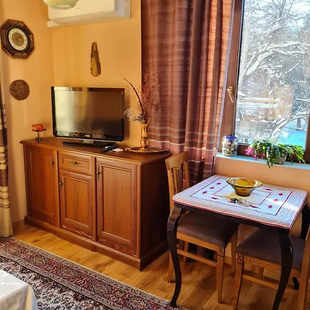 Cozy With Balcony סופיה