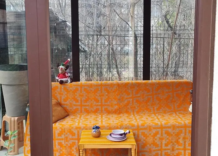 アパート Cozy With Balcony *