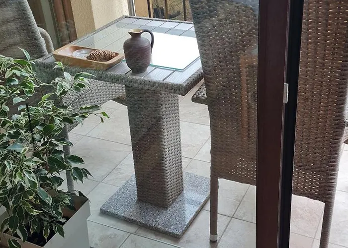 Cozy With Balcony Apartamento